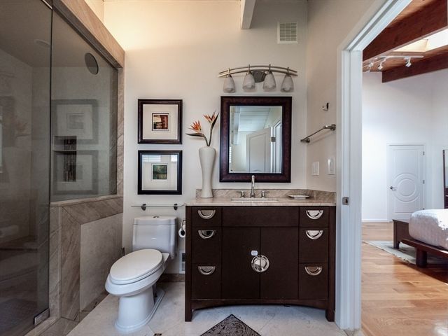 18 Roosevelt Rd, Medford, MA 02155