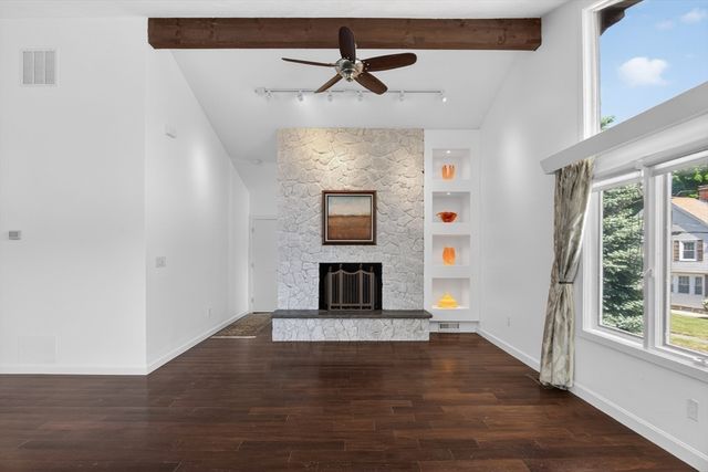 18 Roosevelt Rd, Medford, MA 02155
