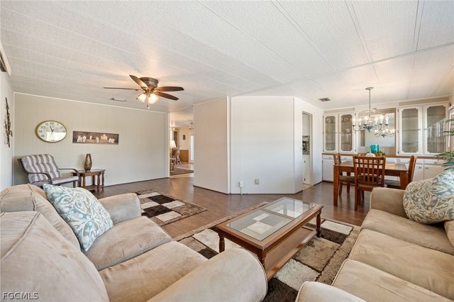 472 Nicklaus BLVD, North Fort Myers, FL 33903