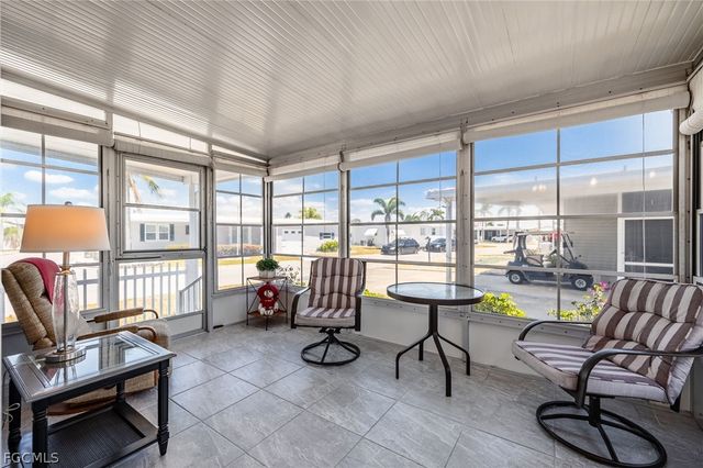 472 Nicklaus BLVD, North Fort Myers, FL 33903