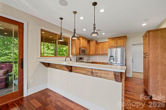 556 High Pines Loop, Lake Lure, NC 28746