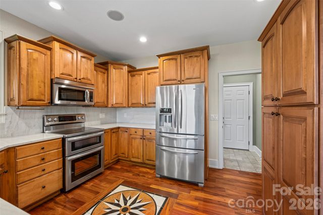 556 High Pines Loop, Lake Lure, NC 28746