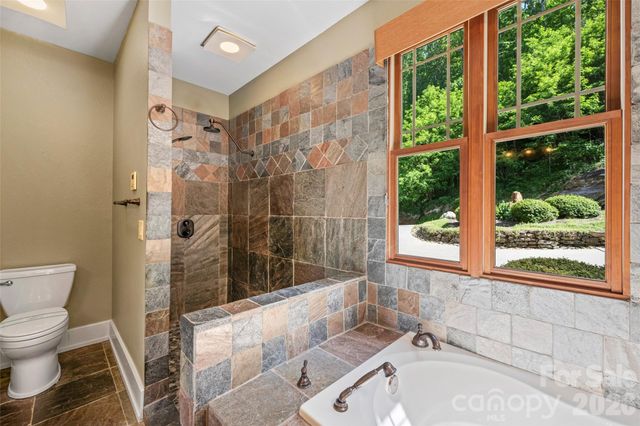 556 High Pines Loop, Lake Lure, NC 28746