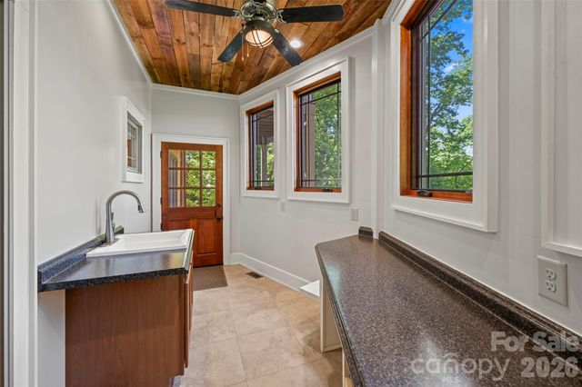 556 High Pines Loop, Lake Lure, NC 28746