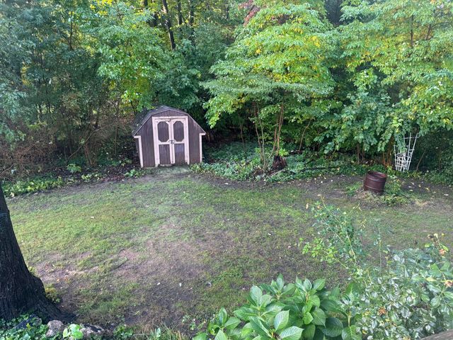 111 W Oak Street, Fruitport Vllg, MI 49415