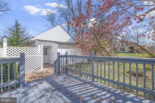 1014 LANSDALE AVE, Lansdale, PA 19446