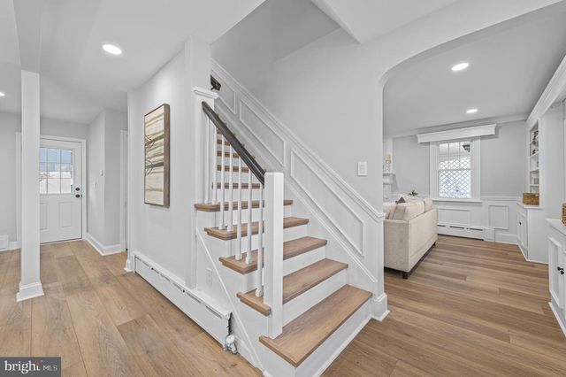 1014 LANSDALE AVE, Lansdale, PA 19446