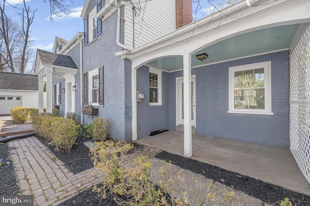 1014 LANSDALE AVE, Lansdale, PA 19446