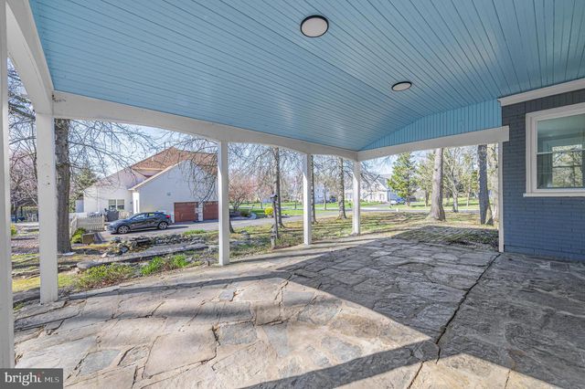 1014 LANSDALE AVE, Lansdale, PA 19446