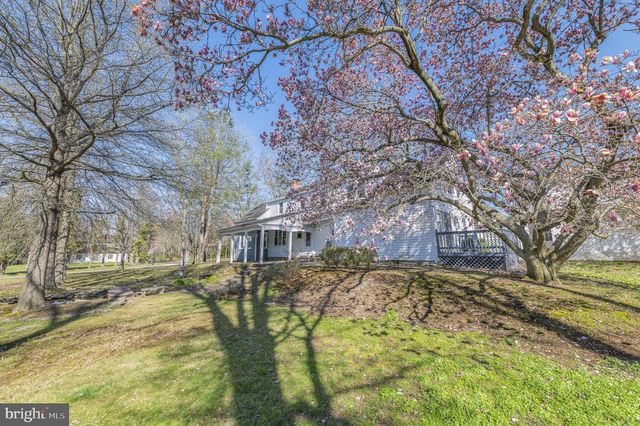 1014 LANSDALE AVE, Lansdale, PA 19446