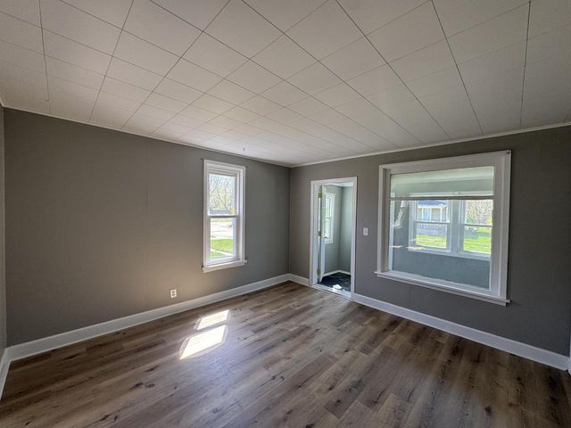 4615 10th AVENUE, Kenosha, WI 53140