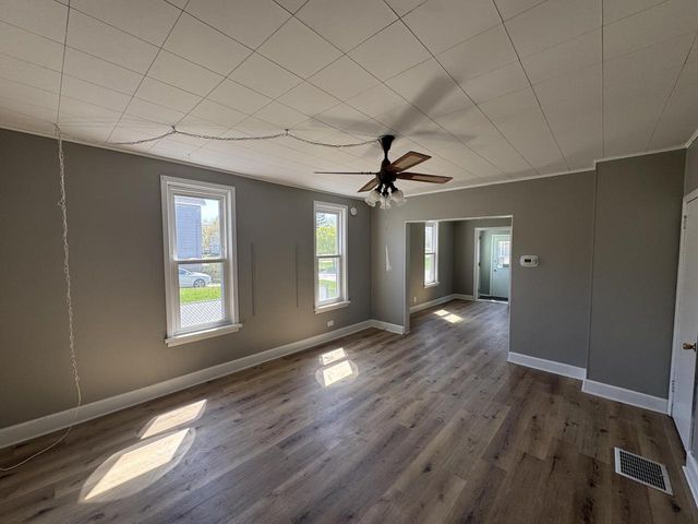 4615 10th AVENUE, Kenosha, WI 53140