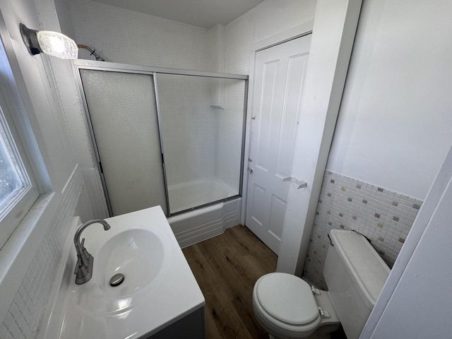 4615 10th AVENUE, Kenosha, WI 53140
