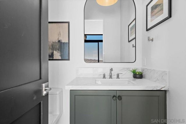 16390 Via Justina Real, Escondido, CA 92025