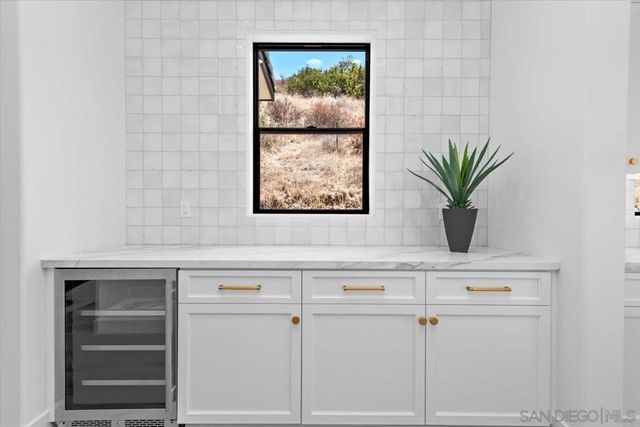 16390 Via Justina Real, Escondido, CA 92025