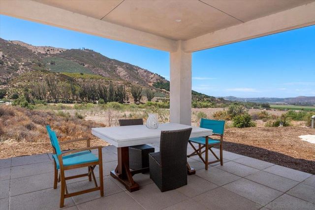 16390 Via Justina Real, Escondido, CA 92025