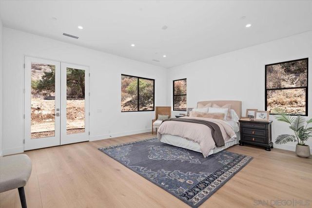 16390 Via Justina Real, Escondido, CA 92025