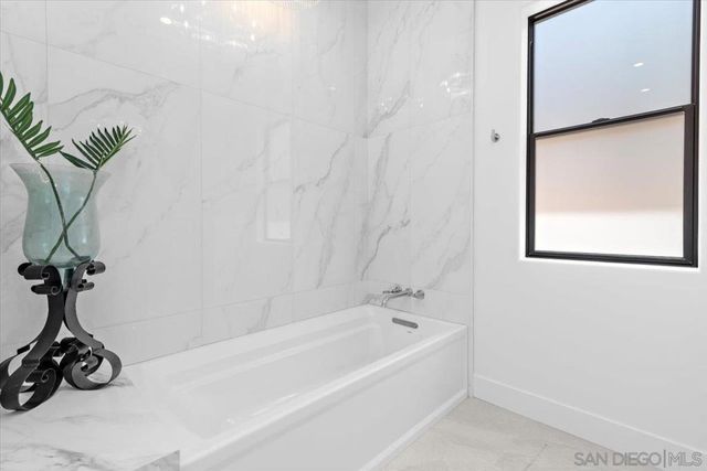 16390 Via Justina Real, Escondido, CA 92025