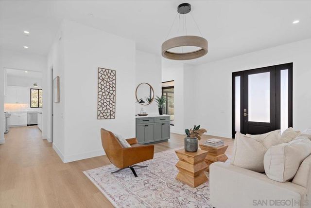 16390 Via Justina Real, Escondido, CA 92025