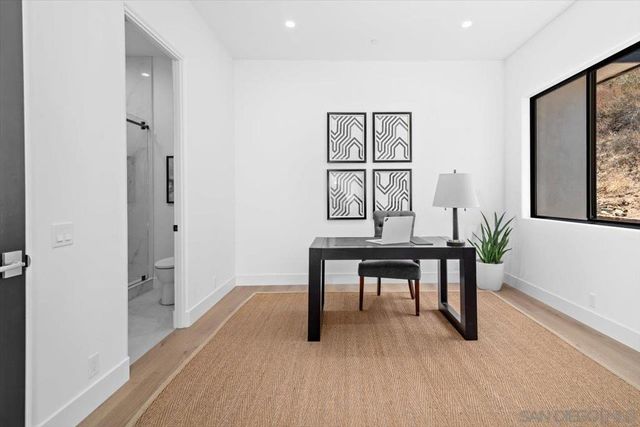 16390 Via Justina Real, Escondido, CA 92025