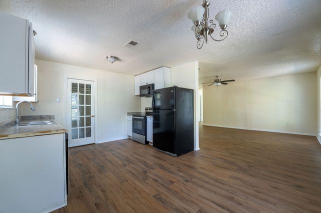 110 Muleta Drive, Oak Point, TX 75068