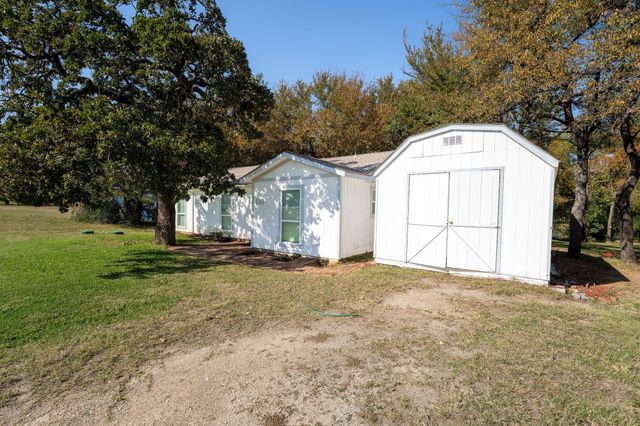 110 Muleta Drive, Oak Point, TX 75068