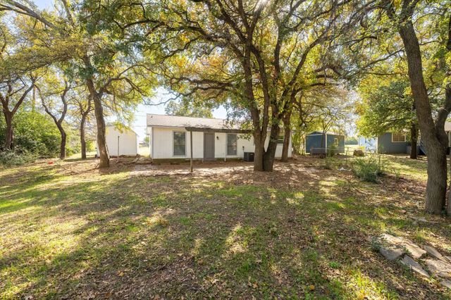110 Muleta Drive, Oak Point, TX 75068