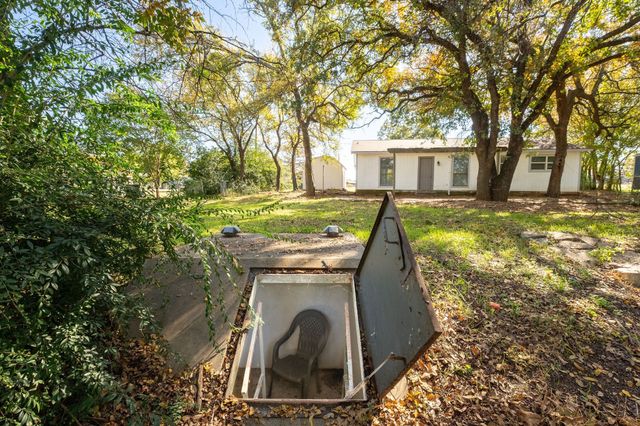 110 Muleta Drive, Oak Point, TX 75068