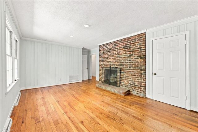 5510 Mecklenburg Road, Greensboro, NC 27407