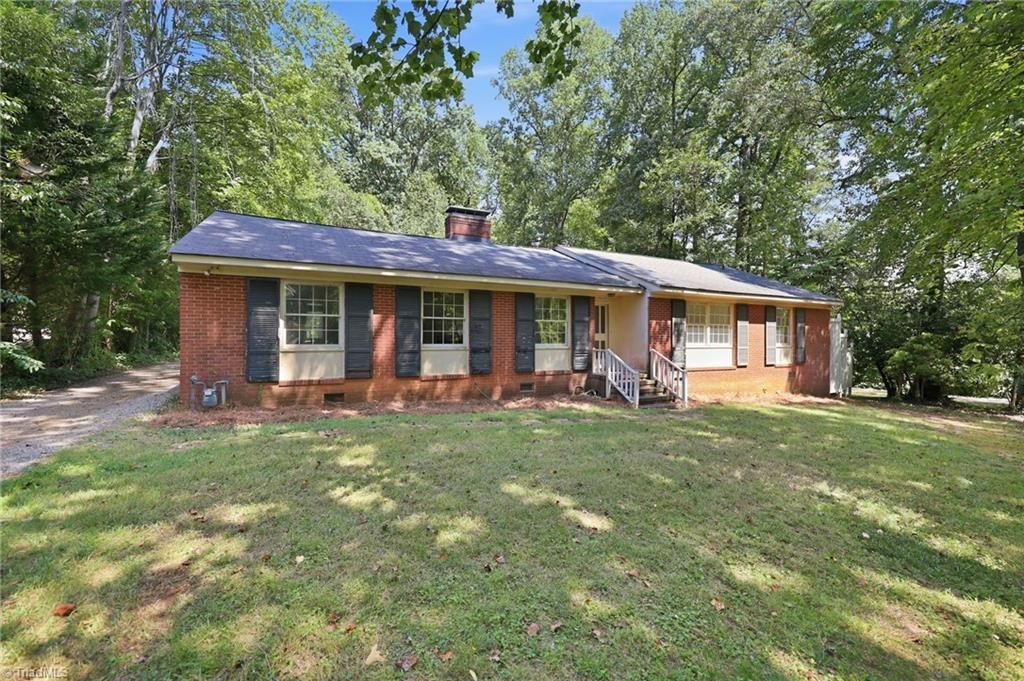 5510 Mecklenburg Road, Greensboro, NC 27407