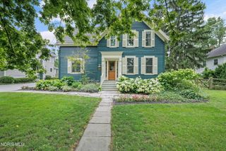 326 W Front Street, Perrysburg, OH 43551