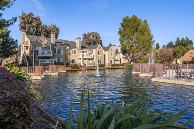 160 Reflections Drive 23, San Ramon, CA 94583