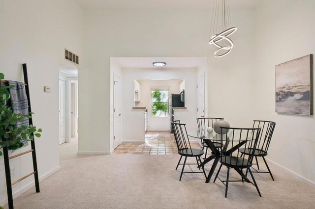 160 Reflections Drive 23, San Ramon, CA 94583