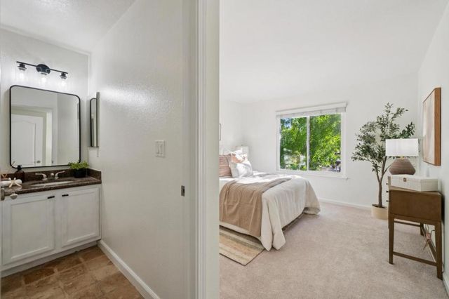 160 Reflections Drive 23, San Ramon, CA 94583