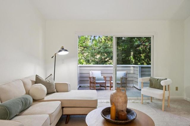 160 Reflections Drive 23, San Ramon, CA 94583