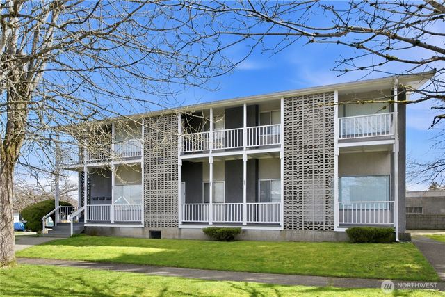 901 S Grant Avenue, Tacoma, WA 98405