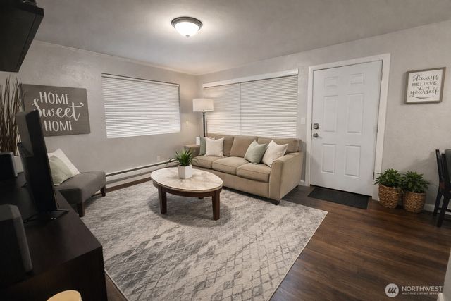 901 S Grant Avenue, Tacoma, WA 98405