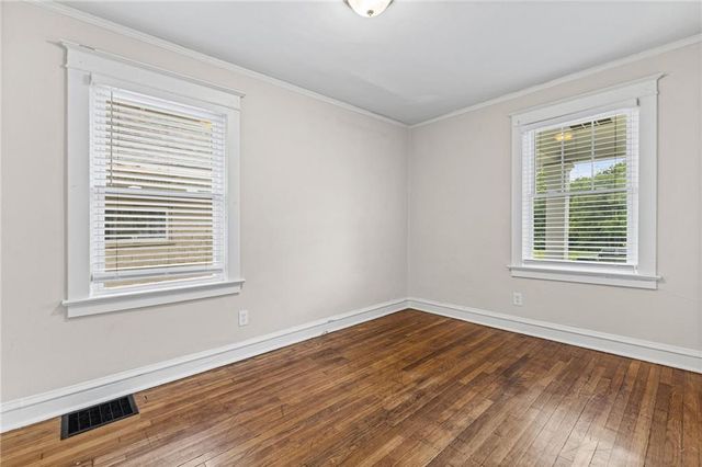 4317 Highland Avenue, Kansas City, MO 64110