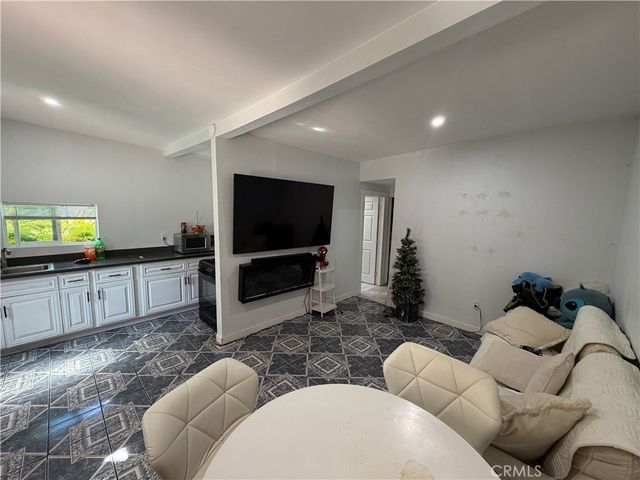 14906 S Lime Ave, Compton, CA 90221