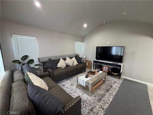 14906 S Lime Ave, Compton, CA 90221