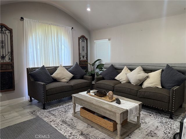 14906 S Lime Ave, Compton, CA 90221