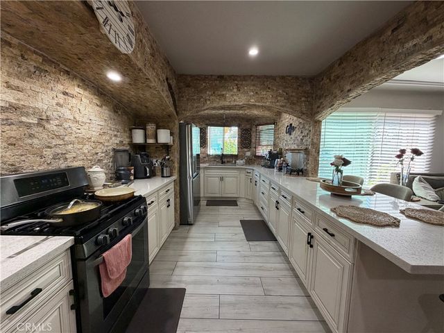 14906 S Lime Ave, Compton, CA 90221