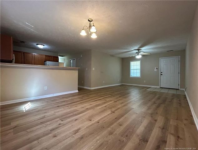 154 Glenn Brooke Lane, Raeford, NC 28376