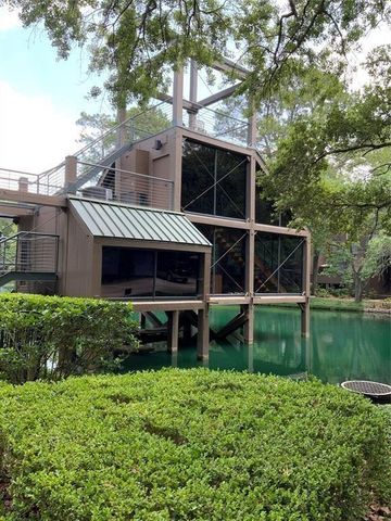233 Litchfield Lane, Houston, TX 77024