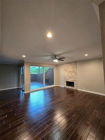 233 Litchfield Lane, Houston, TX 77024