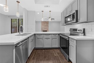 233 Litchfield Lane, Houston, TX 77024