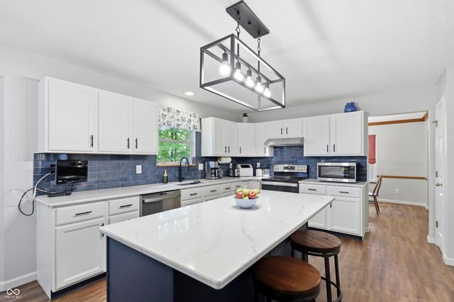 1201 Elm Grove, Greenwood, IN 46143
