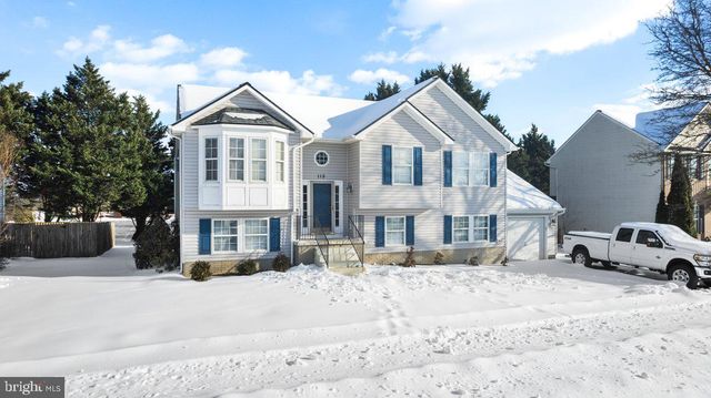 115 CROSSWINDS DR, Charles Town, WV 25414