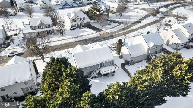 115 CROSSWINDS DR, Charles Town, WV 25414