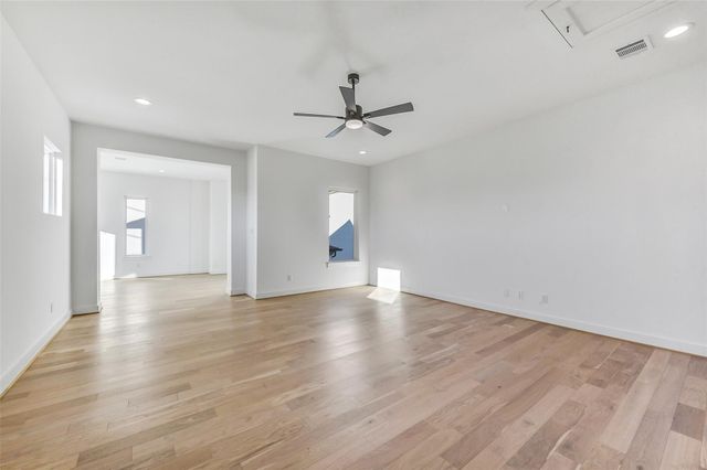 1902 Nantucket Drive, Houston, TX 77057